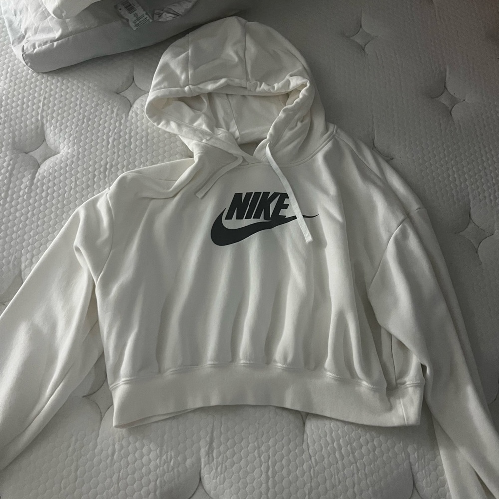 Nike cropped hoodie